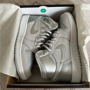 Air Jordan 1 Japan Metallic Silver